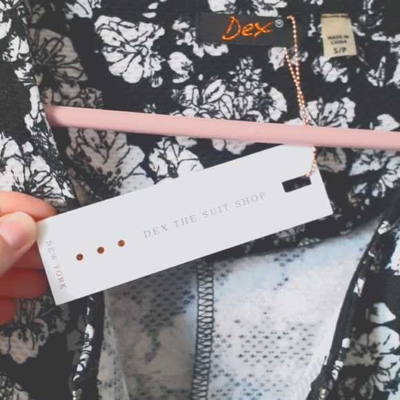 Dex the Suit Shop New York - Picture 4 of 5